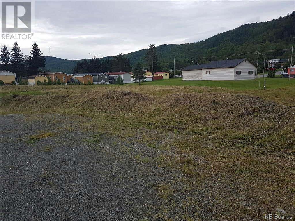 837 Canada Rd  