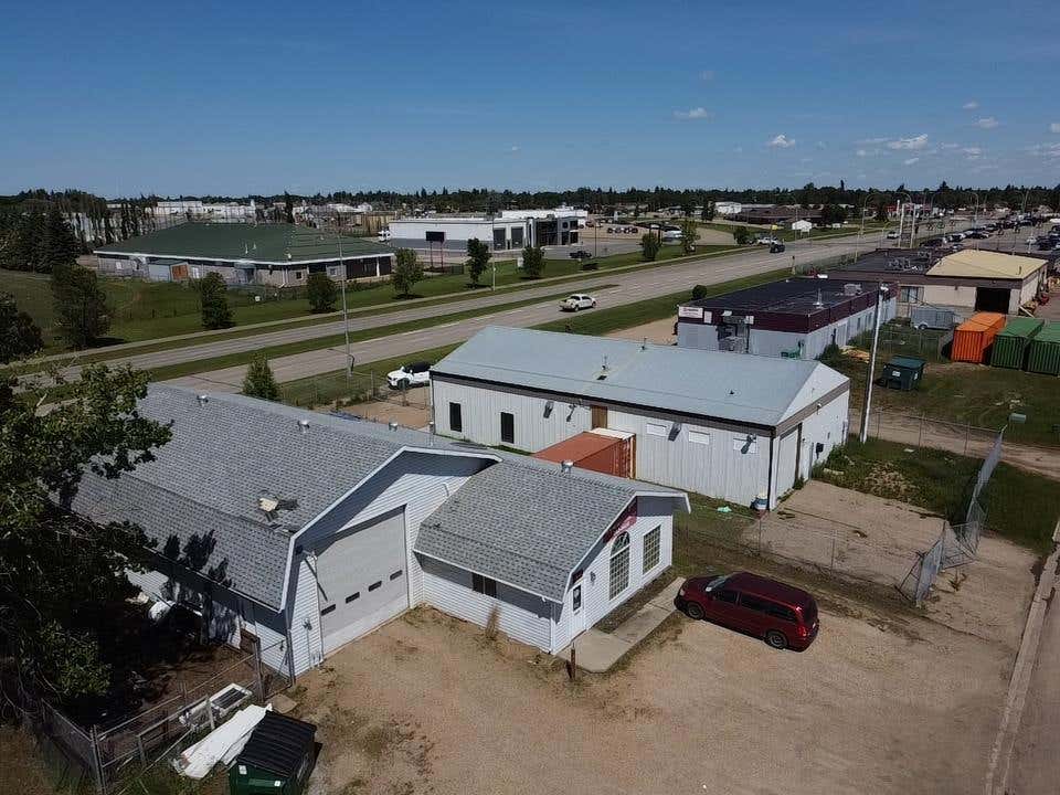5735-40 AVE