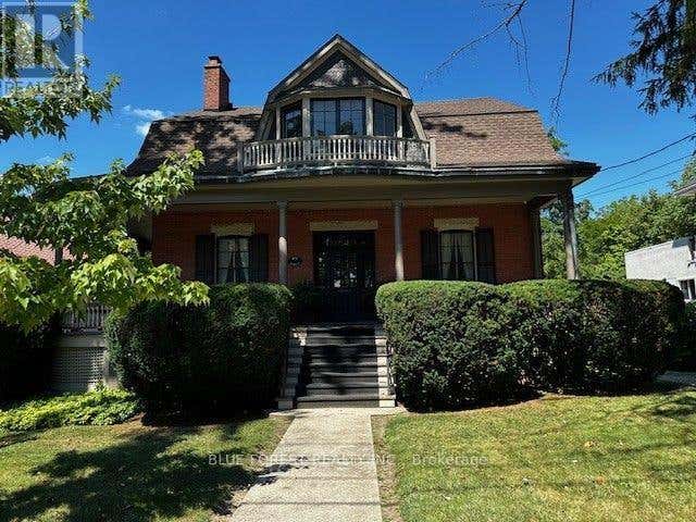 274 HURON STREET