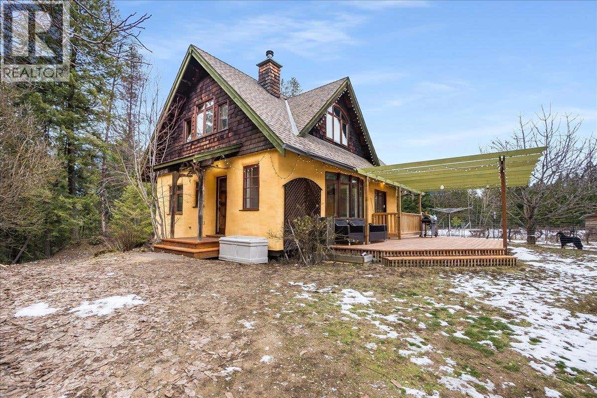 3918 PASSMORE UPPER ROAD