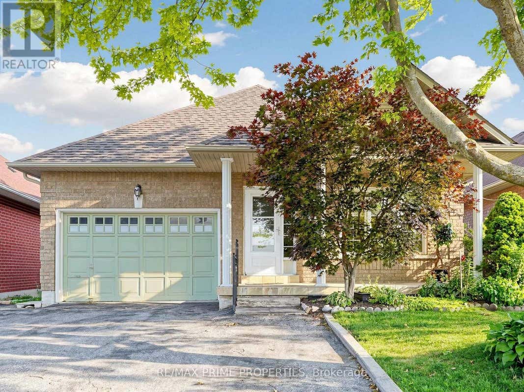 176 SAWMILL VALLEY DRIVE