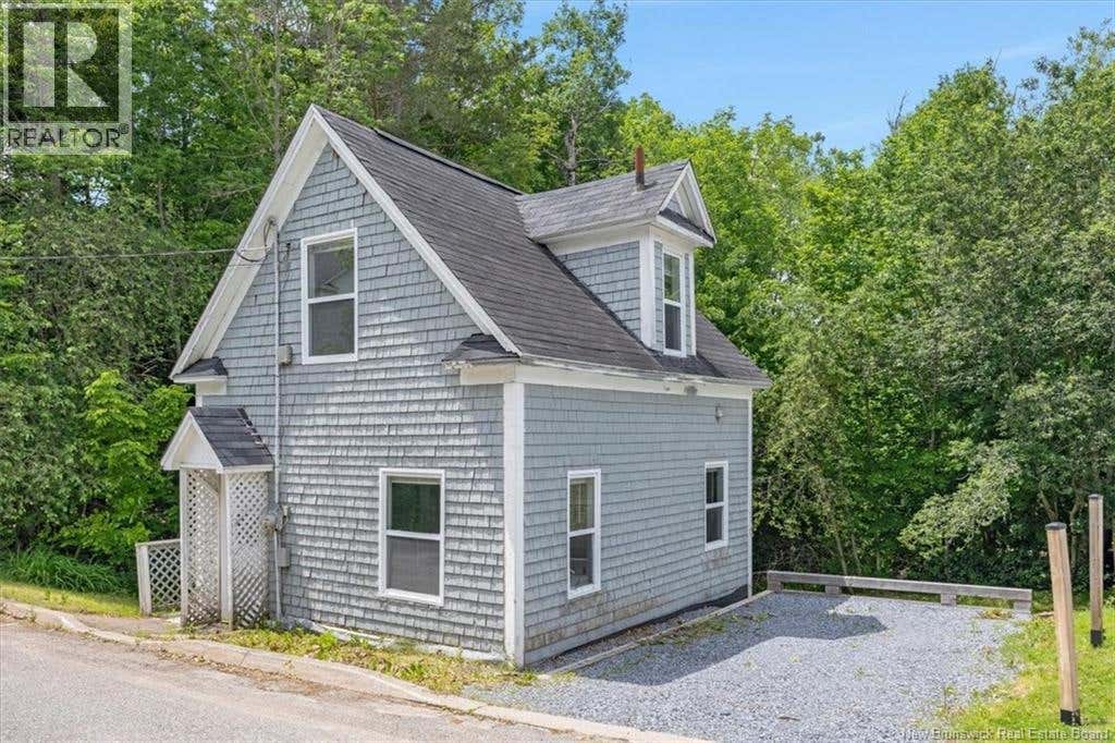 20 ACADIA CRESCENT
