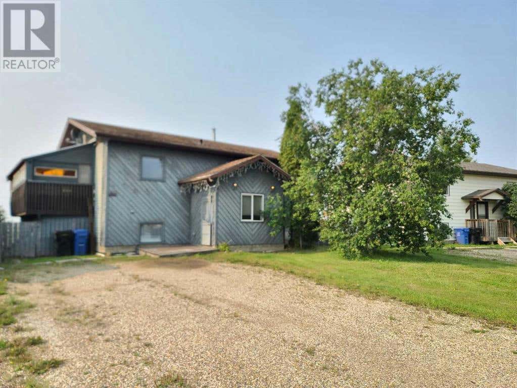 4709 44 Avenue, Grimshaw, AB T0H1W0 House For Sale RE/MAX A2164044