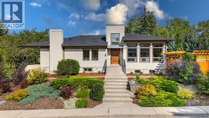 5 Roselawn Crescent NW