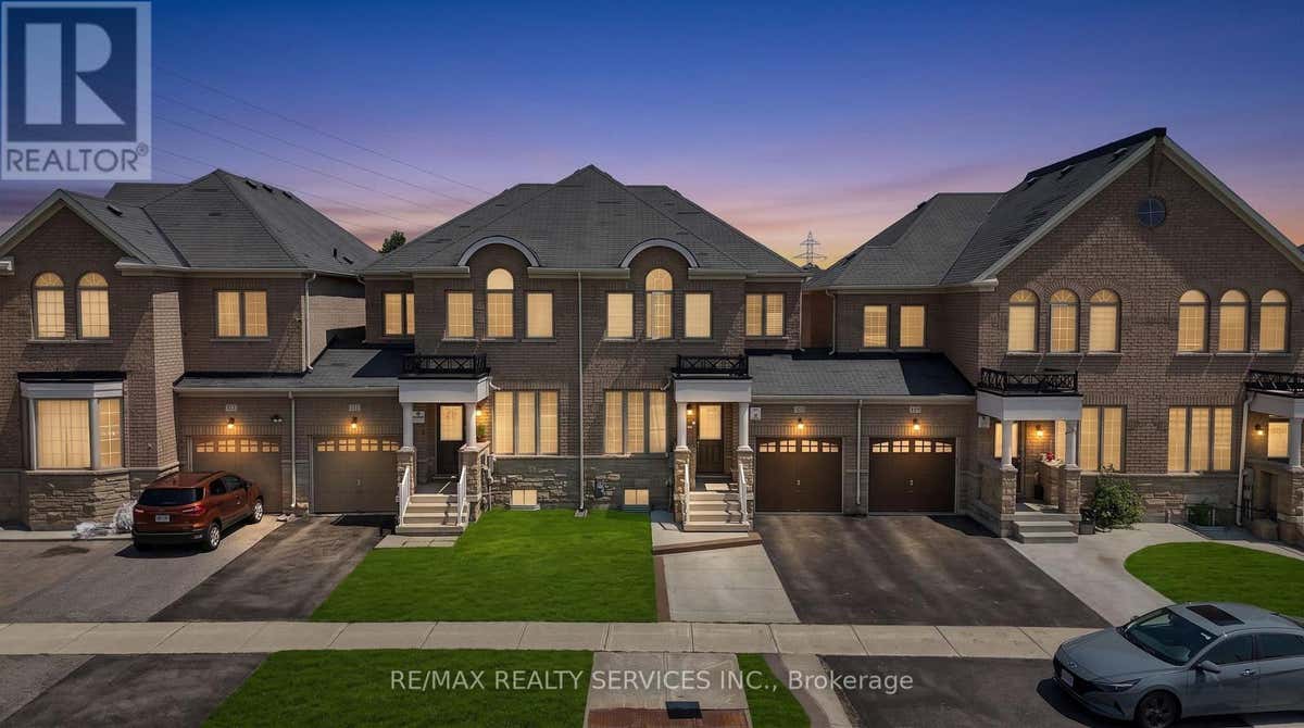 109 BONNIE BRAES DRIVE N