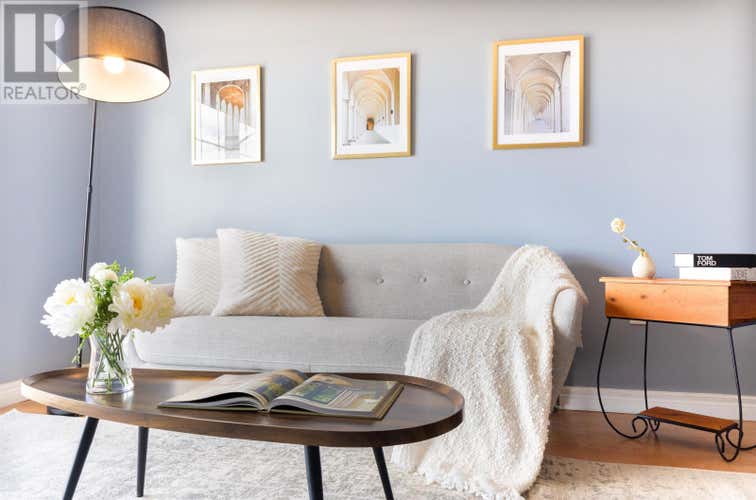 13 33 Glen Stewart Street