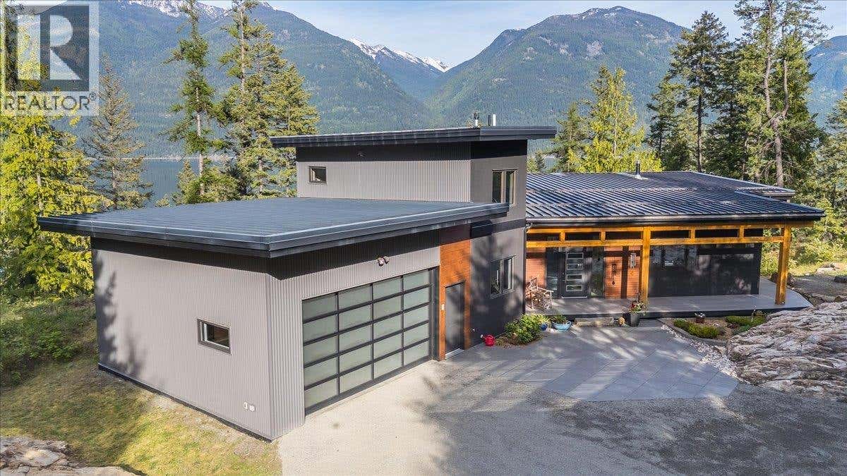 4926 FLETCHER CREEK ROAD