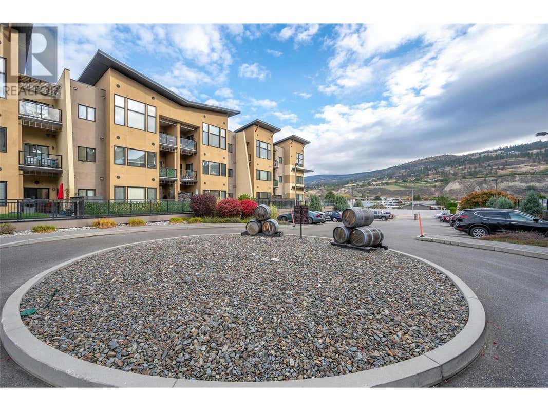 3311 Wilson Street Unit 410, Penticton, BC V2A8J3 Condo For Sale RE