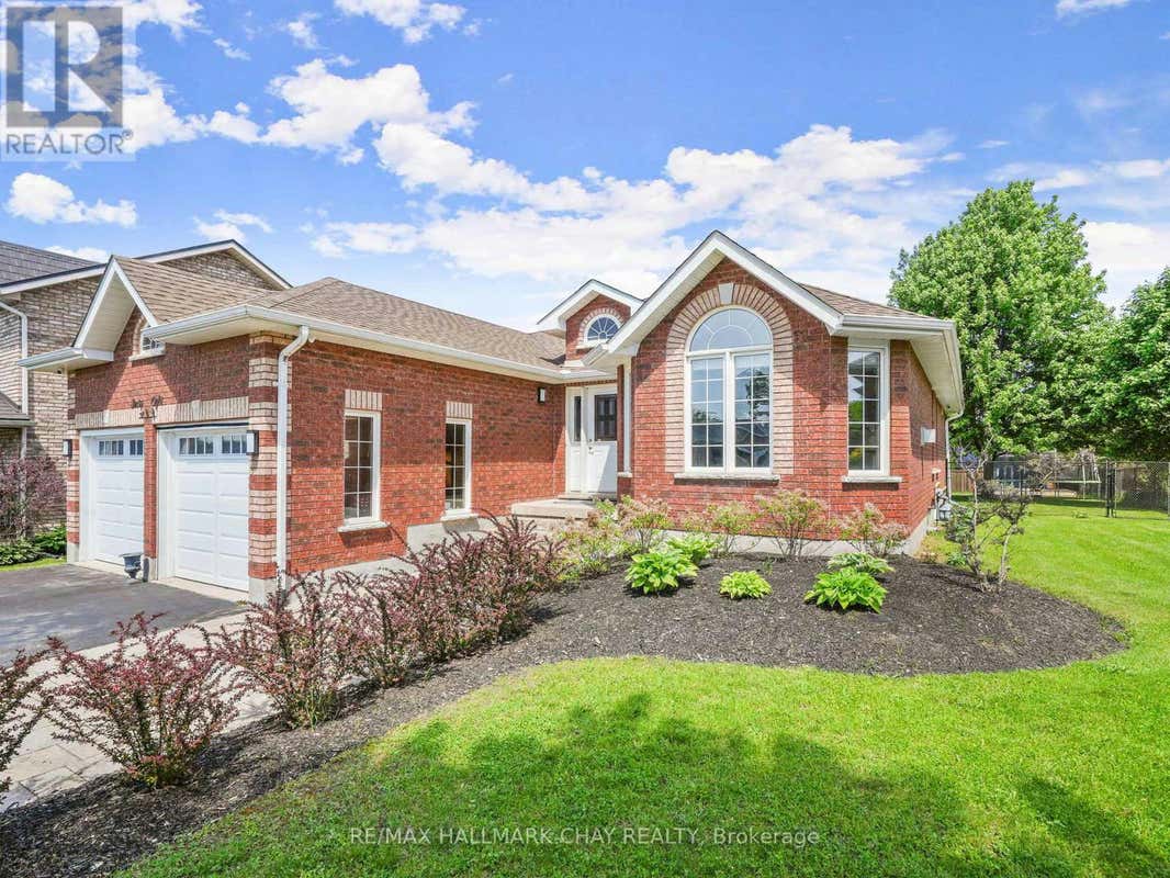 68 DEKKER STREET, AdjalaTosorontio (Everett), ON L0M1J0 House For Sale