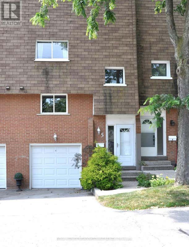 5 2056 MARINE DRIVE, Oakville (Bronte West), ON L6L1B4 Home For Rent