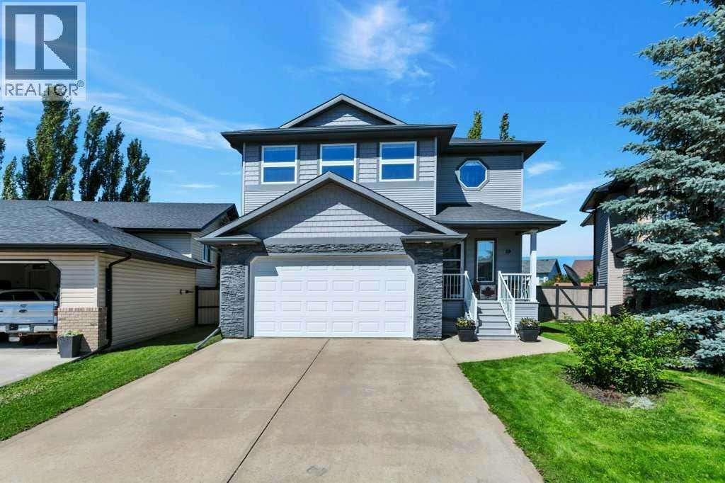 19 LOUGHEED CLOSE