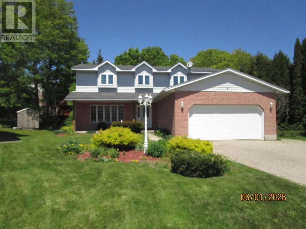 27 PLUMMER CT