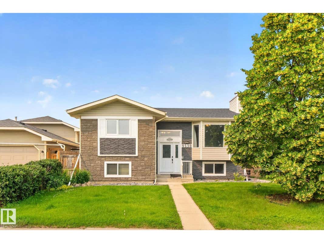 9530 174 AV NW