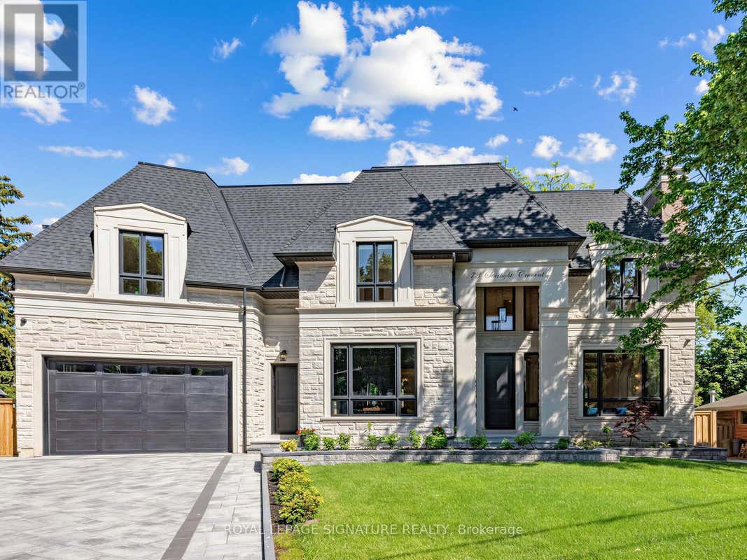 73 STARLIGHT CRESCENT