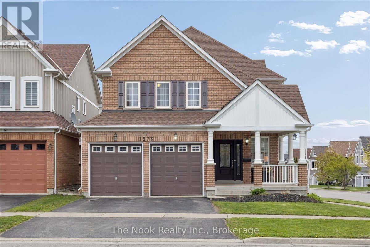 Hampton C08 Real Estate - Houses for Sale in Hampton C08 | REMAX
