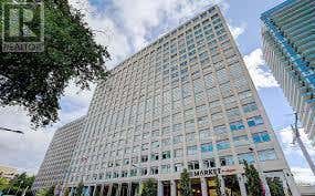 1607 - 111 ST. CLAIR AVENUE W