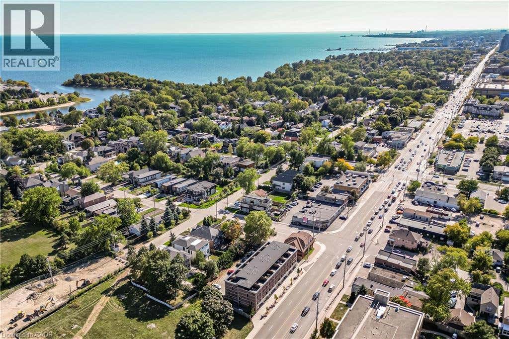 760 Lakeshore Rd E Unit 213  