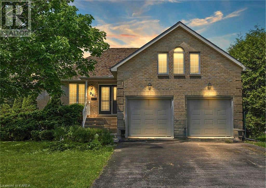 941 MALVERN Ter  