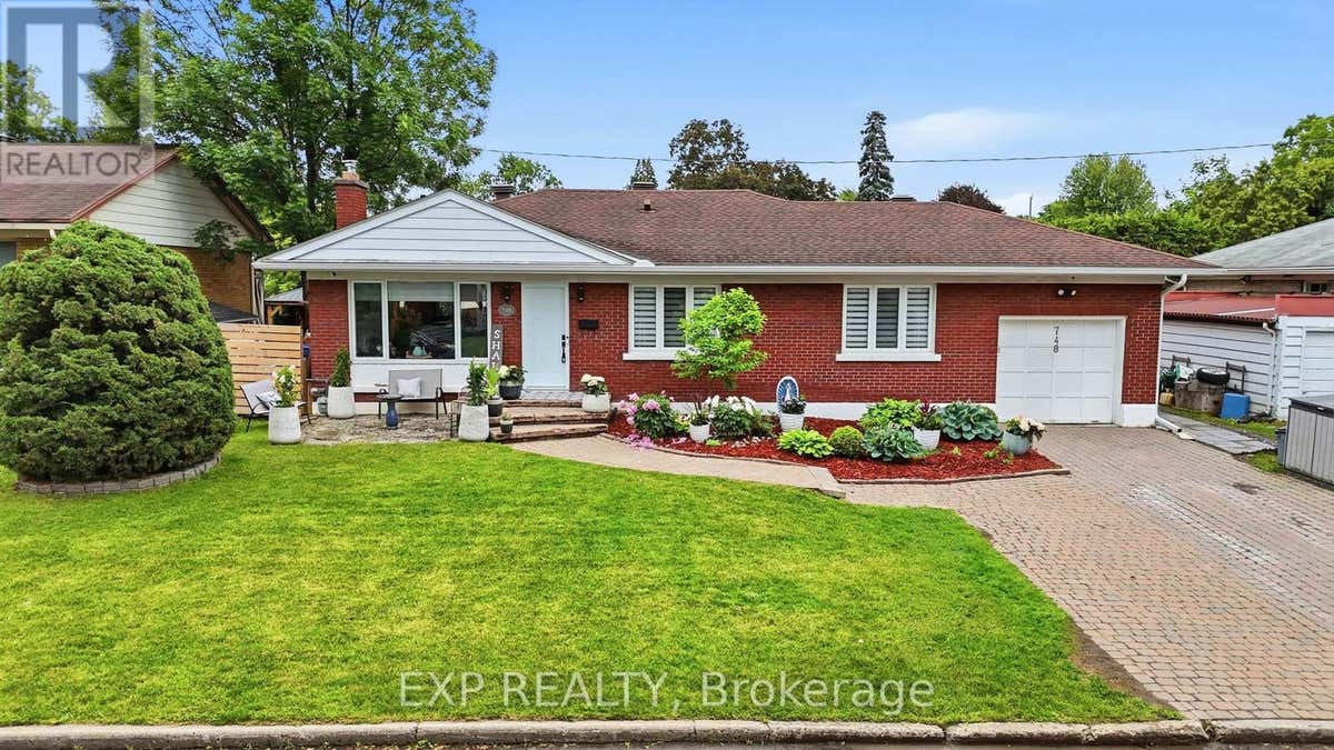 748 WESTON DRIVE