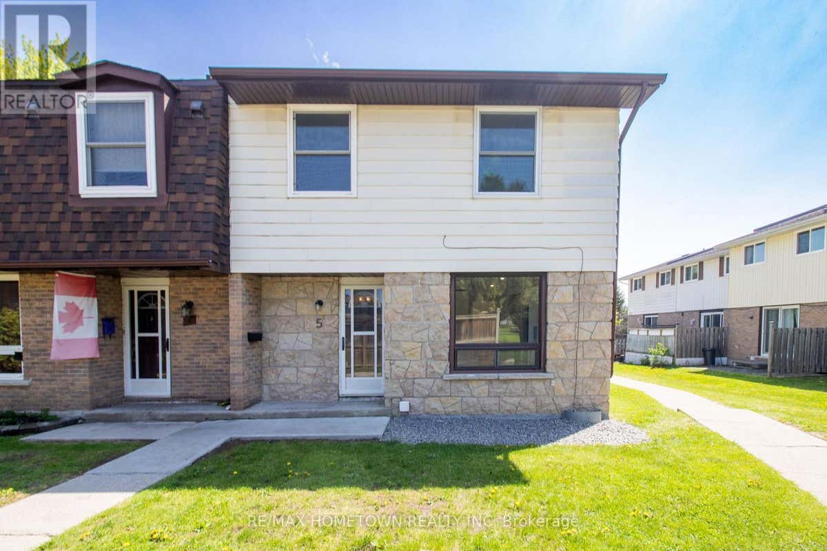 5 - 1293 VISTA DRIVE