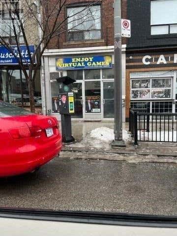 1319 ST. CLAIR AVENUE W