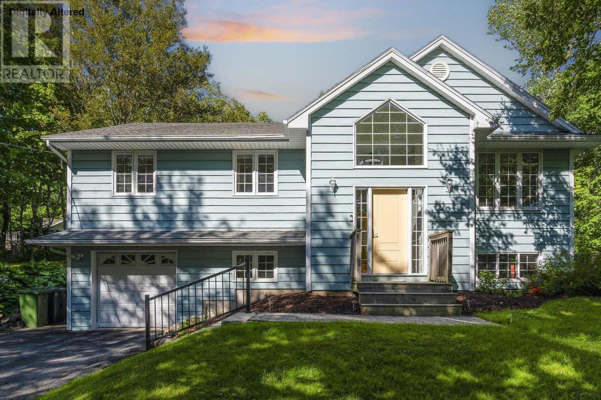 83 BRISTOL AVENUE