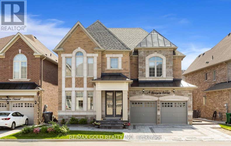 19 FARRINGDON CRESCENT
