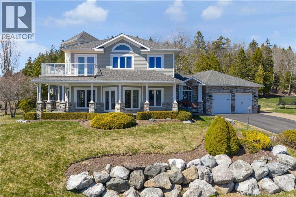 5 ADMIRALTY DRIVE