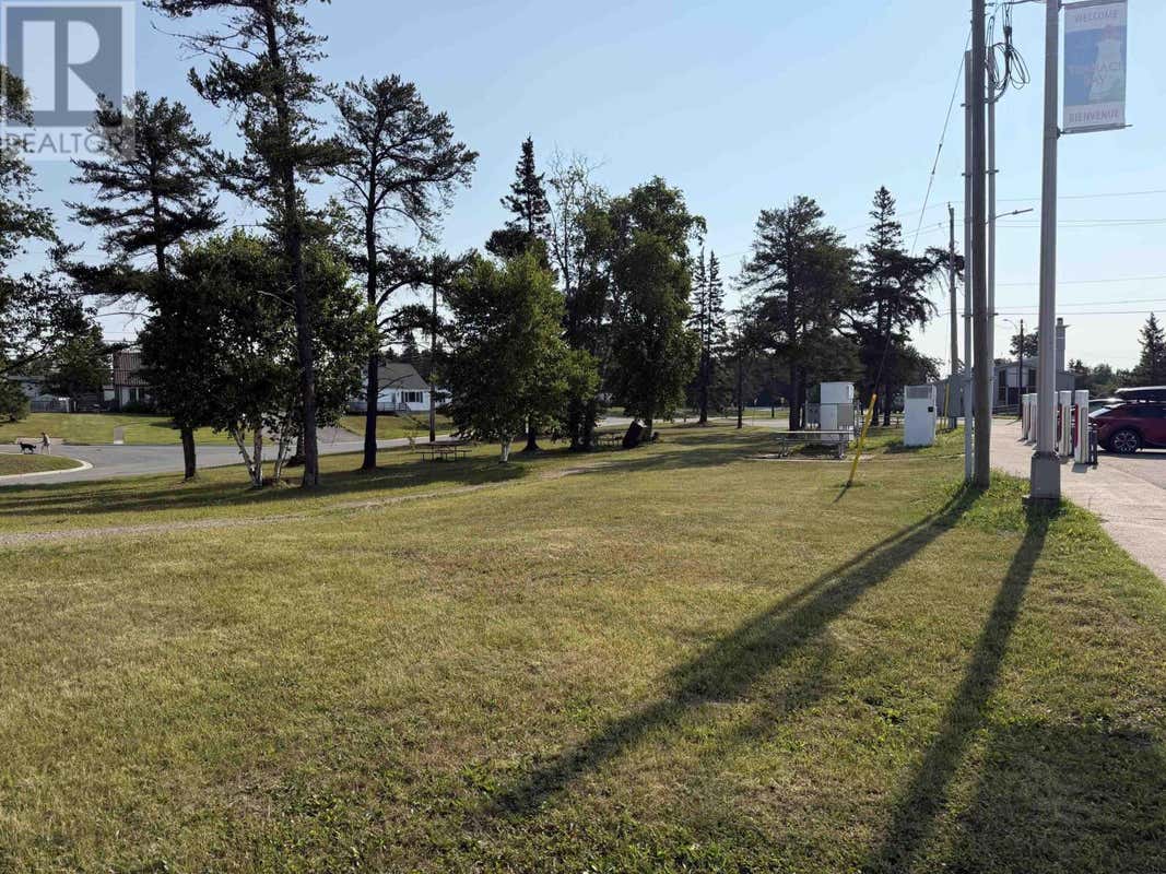 LOTS 1-6 SIMCOE PLAZA