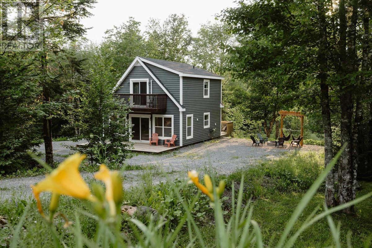 32 45 Resort Rd  