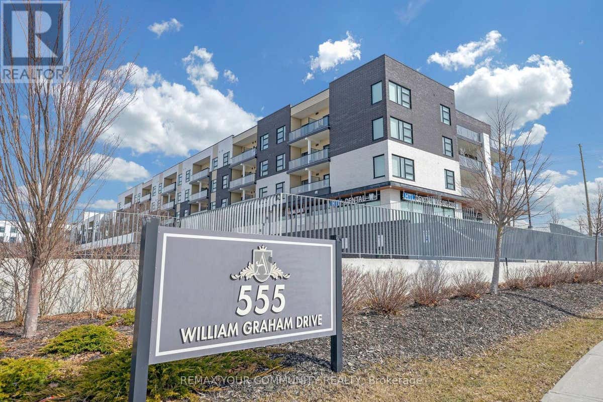PH401 - 555 WILLIAM GRAHAM DRIVE