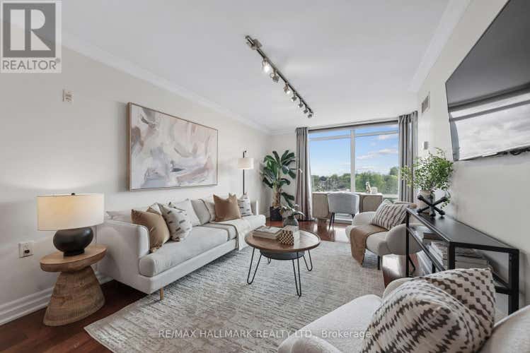 511 - 3840 BATHURST STREET