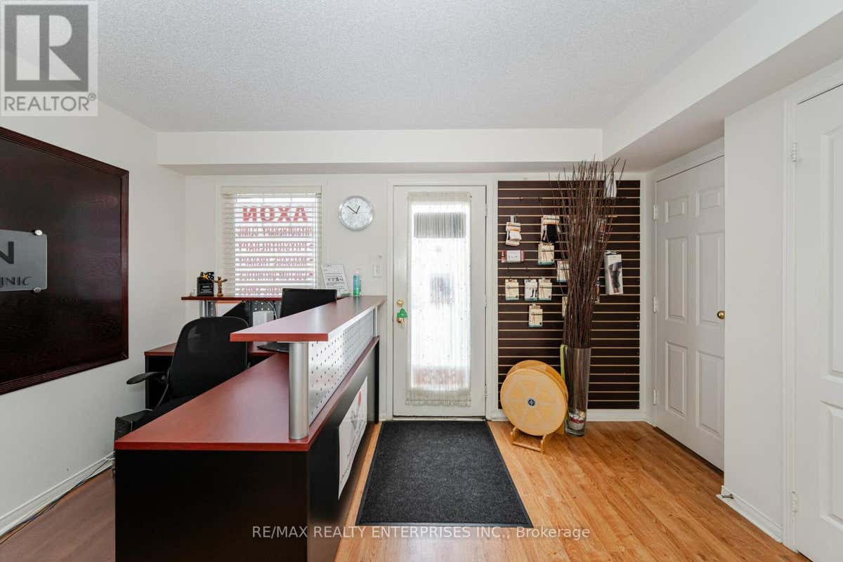 3,4 - 3375 THOMAS STREET