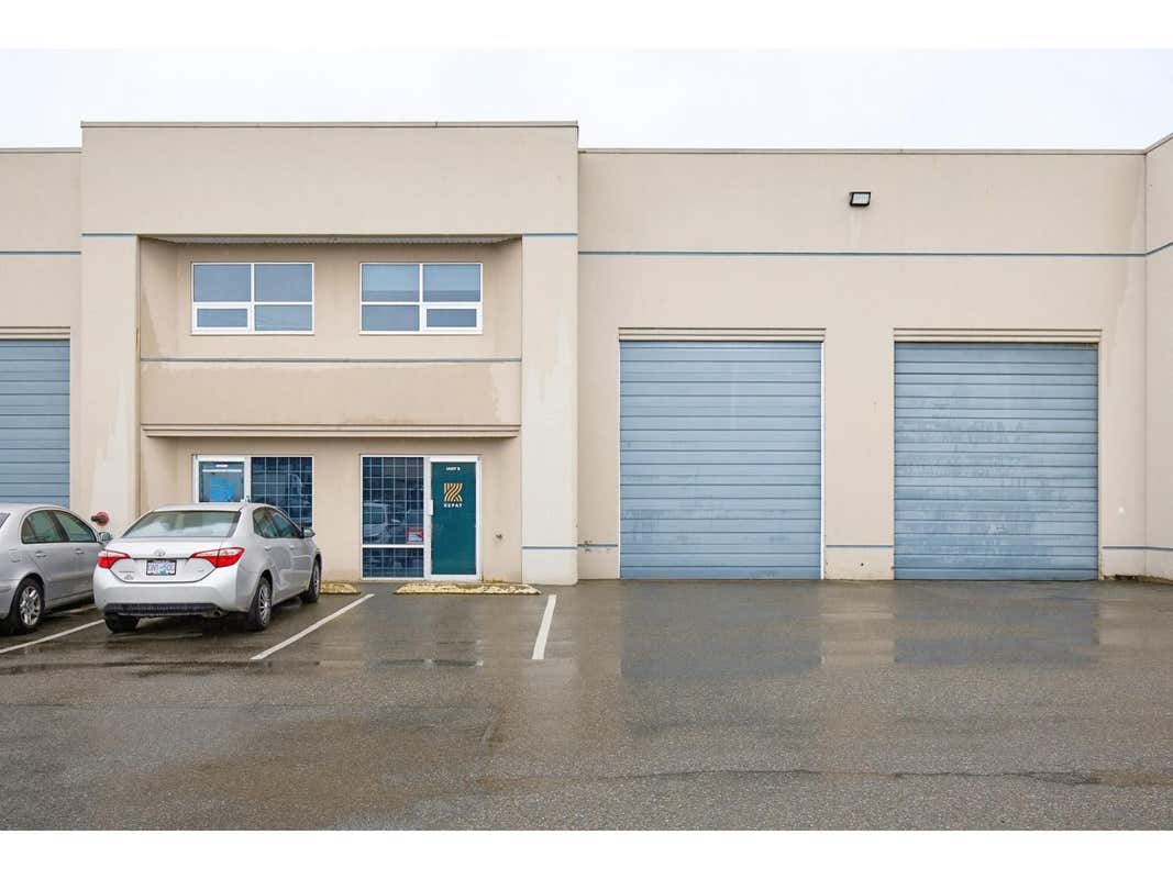 3 30528 GREAT NORTHERN AVENUE