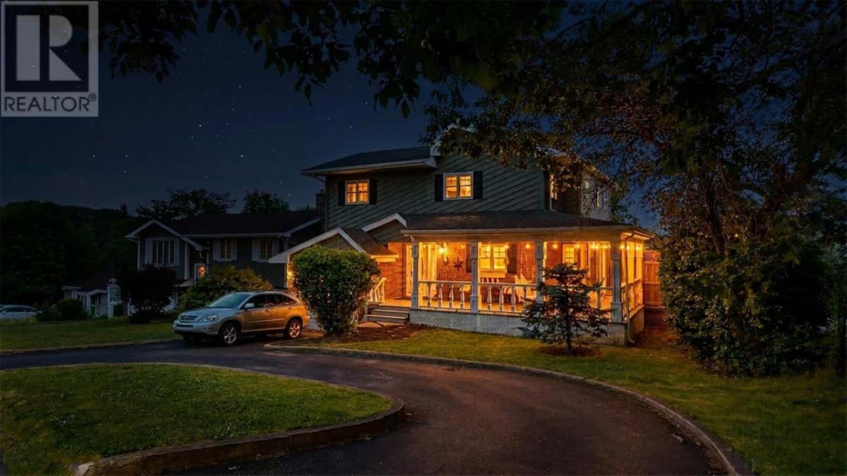 8 GLEN MANOR DRIVE