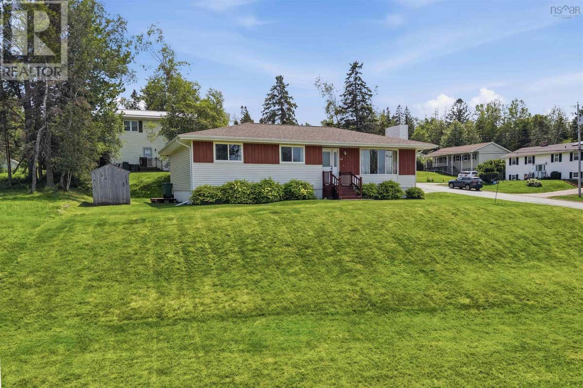 28 EVERGREEN COURT