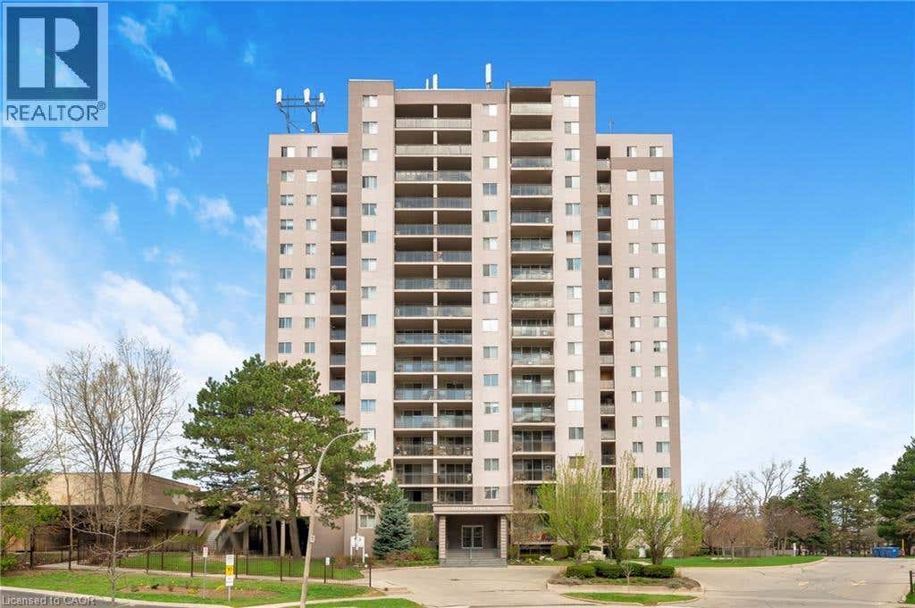 975 WARWICK COURT UNIT# 1501