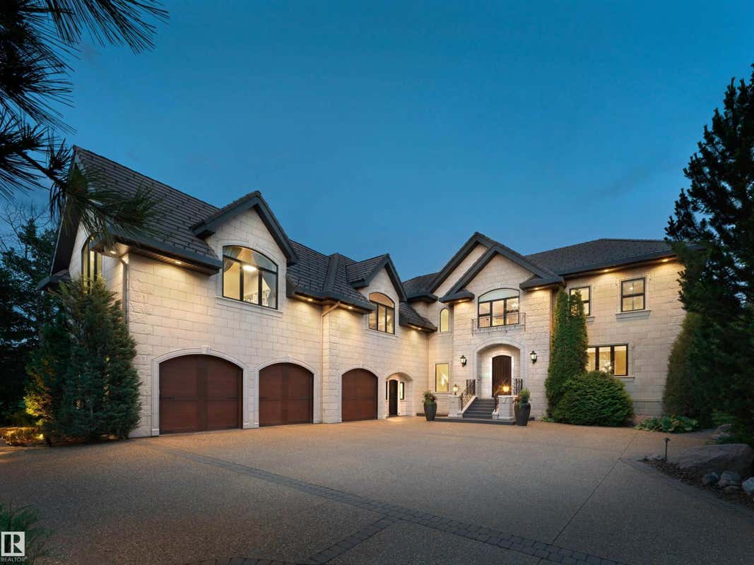 237 WILSON LN NW