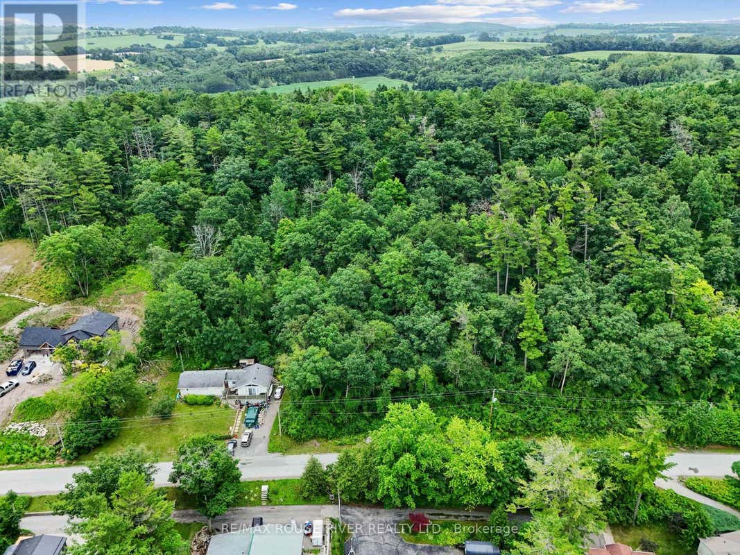 28 BAMSEY DRIVE