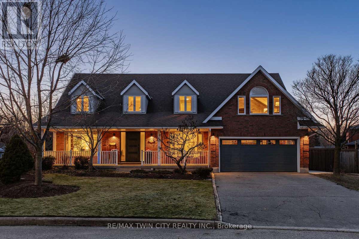 553 SANDBROOKE COURT