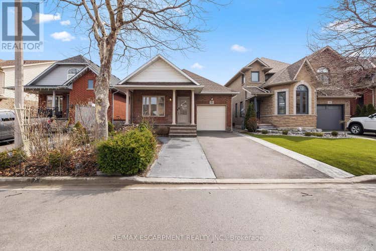 39 MCKIBBON AVENUE