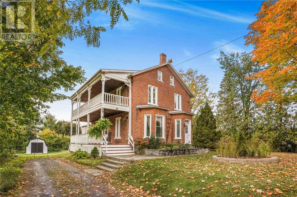 30 FRASER STREET, Vankleek Hill, ON K0B1R0 House For Sale RE/MAX
