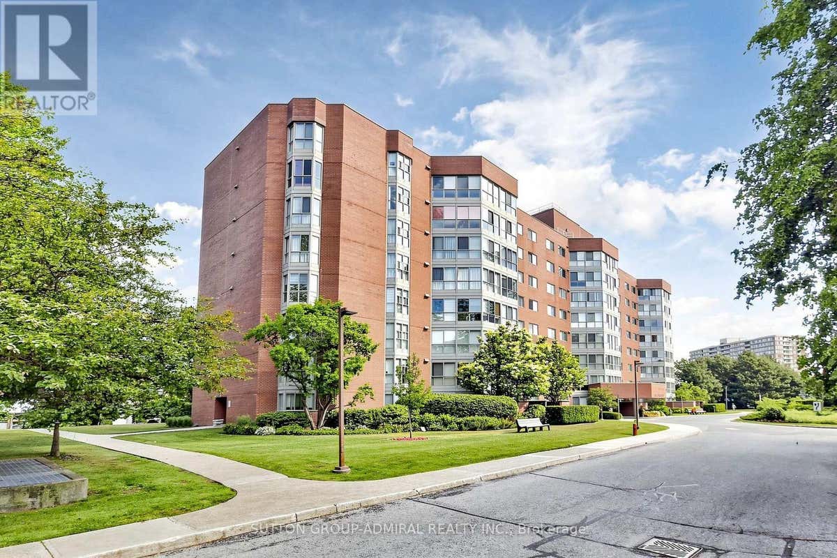 208 - 5 WELDRICK ROAD W