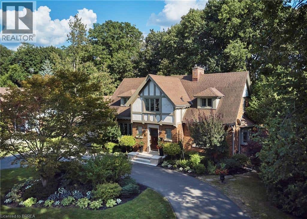 19 INWOOD DRIVE