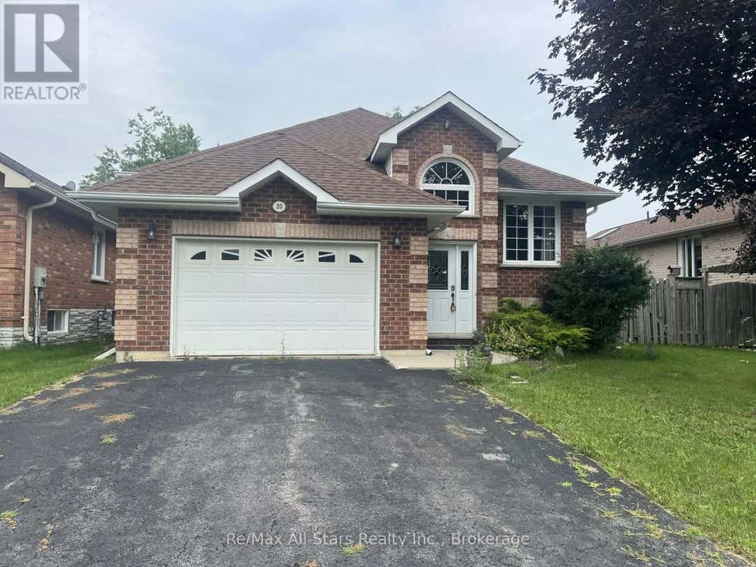 20 EAKINS CRESCENT