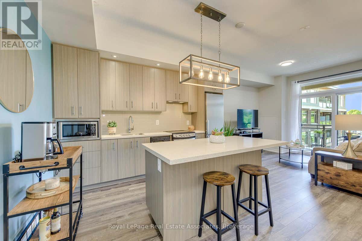 324 - 457 PLAINS ROAD E