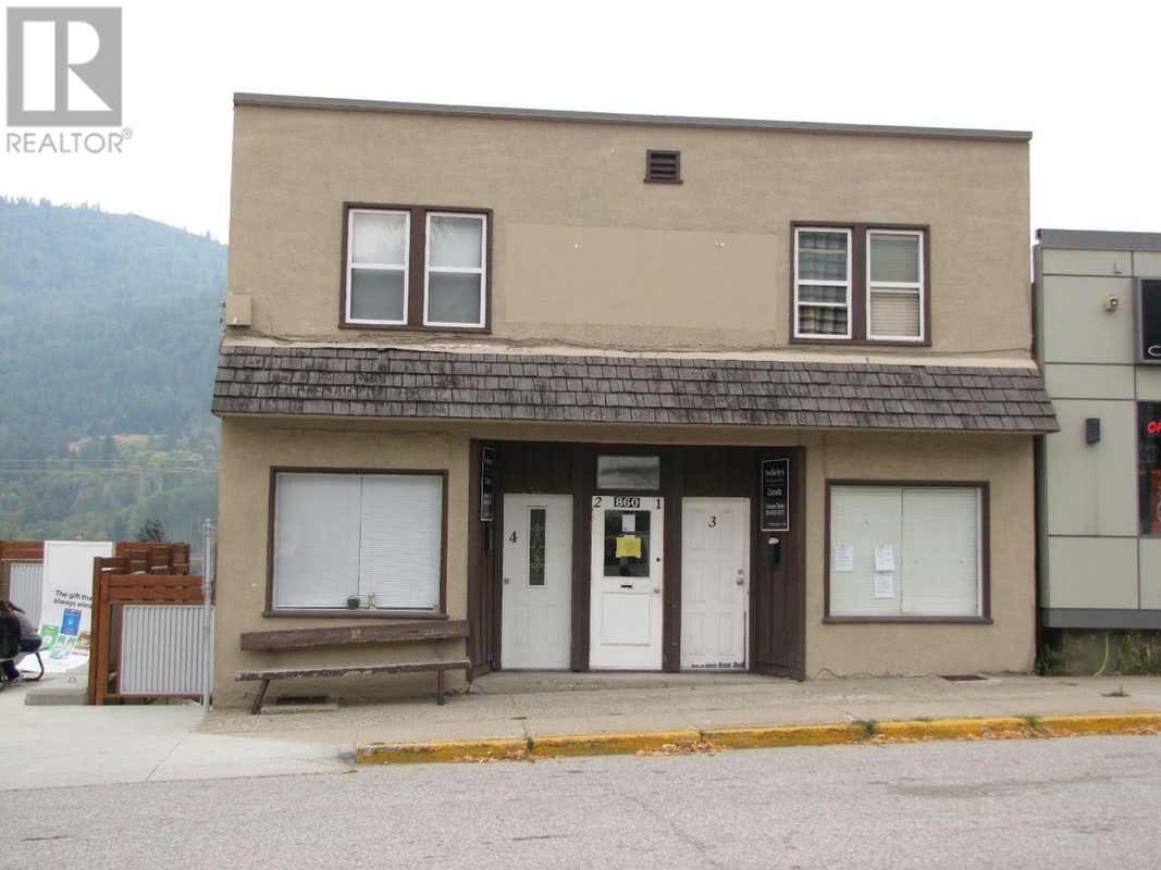 860 SCHOFIELD HWY, Warfield, BC V1R4L2 À vendre RE/MAX 2476556