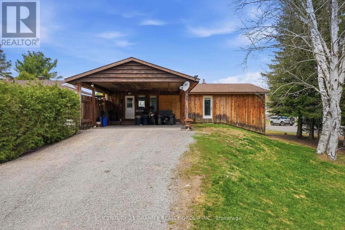 2710 MONCK ROAD