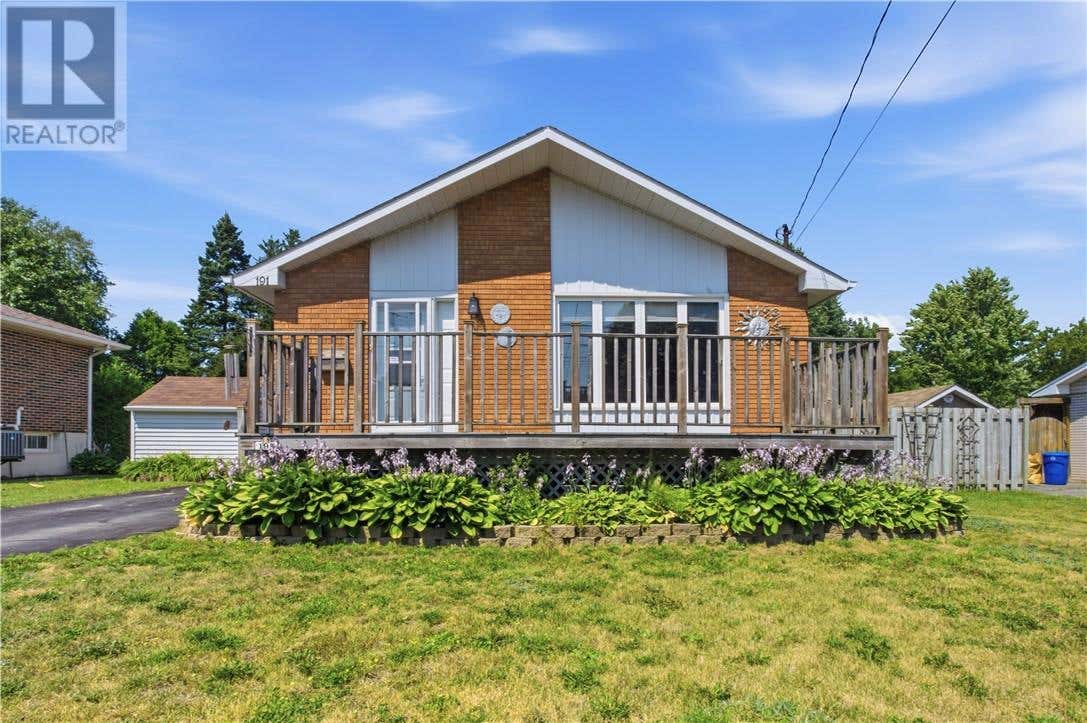 191 KIPLING CRESCENT