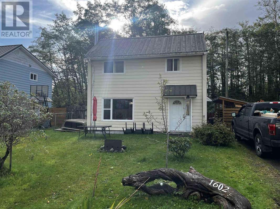 1602 SPRUCE CRESCENT, Masset, BC V0T1M0 House For Sale RE/MAX R2937319